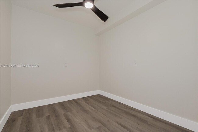 Building Photo - 1709 Whitehall Dr