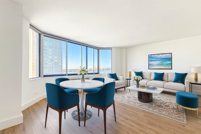 Building Photo - 1735 York Ave