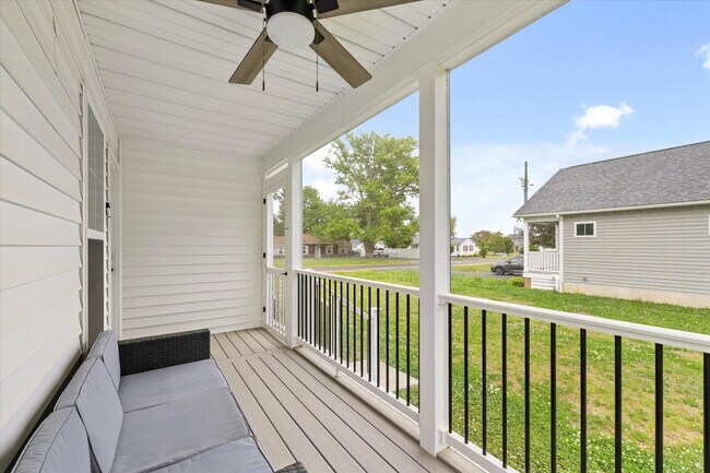 Building Photo - 1274 Holly Vista Dr