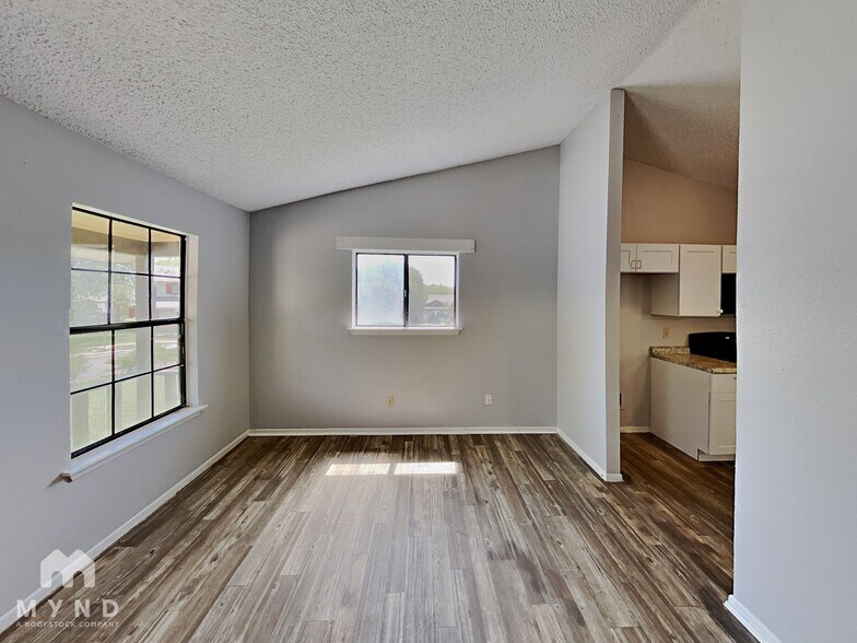 Building Photo - 4714 Crested Rock Dr