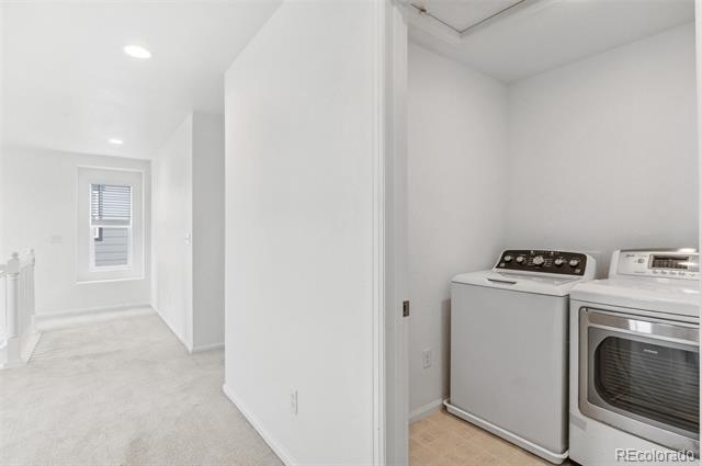 Building Photo - 9770 Biscay St