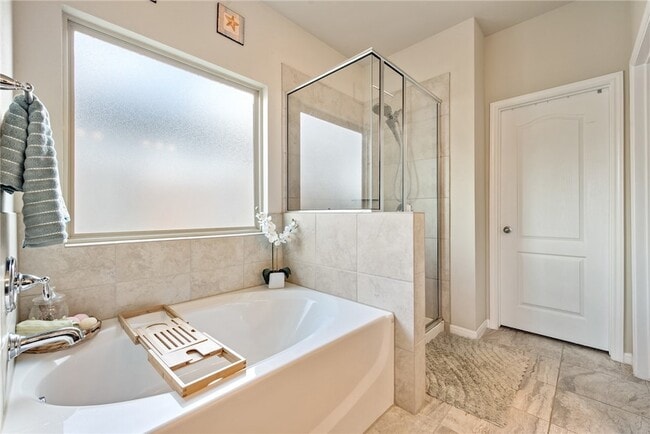 Building Photo - 6308 Southern Cross Dr