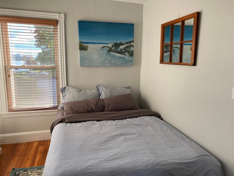 Building Photo - 45 Galvin St