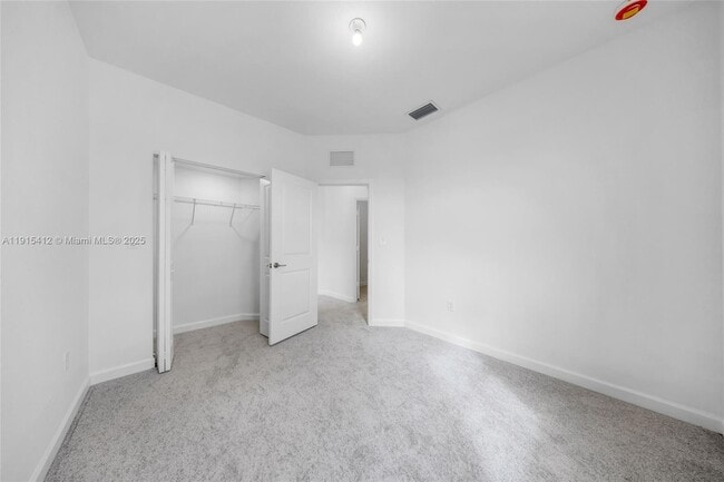 Building Photo - 2448 SE 27th Terrace