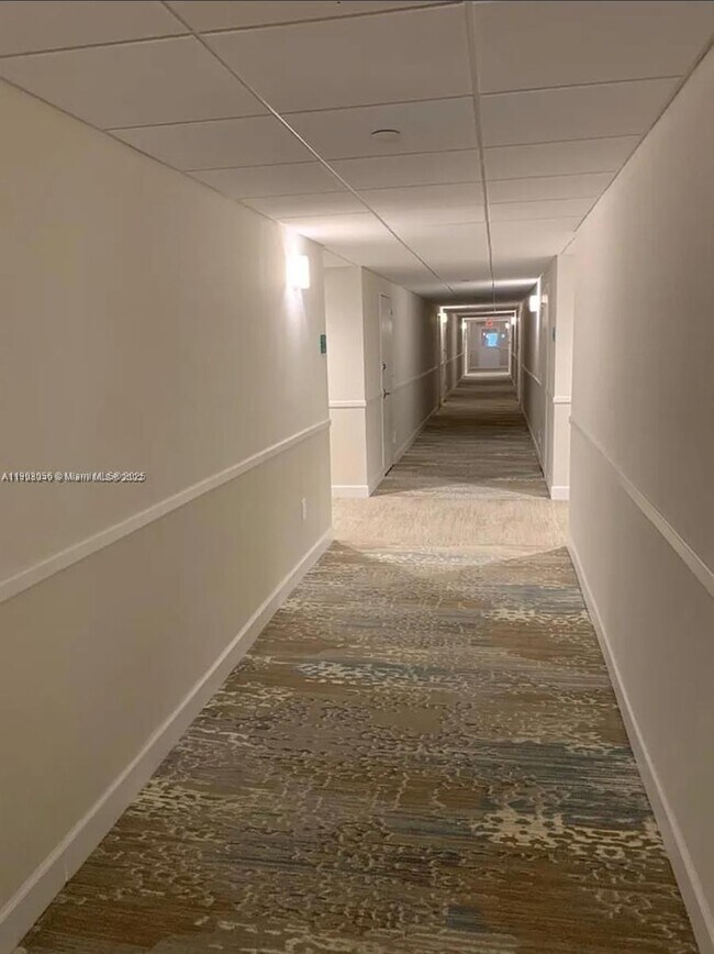 Building Photo - 150 Ocean Ln Dr