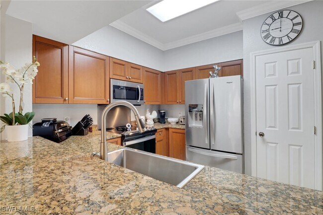 Building Photo - 10126 Villagio Palms Way