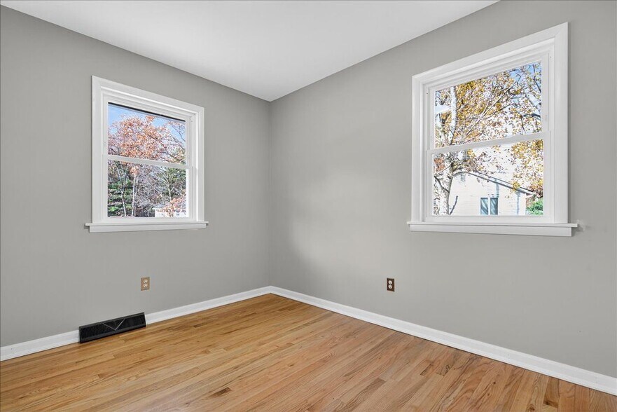 Building Photo - 12 Kristan Dr