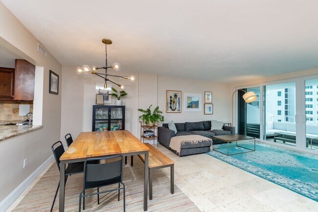 Building Photo - 199 Ocean Ln Dr