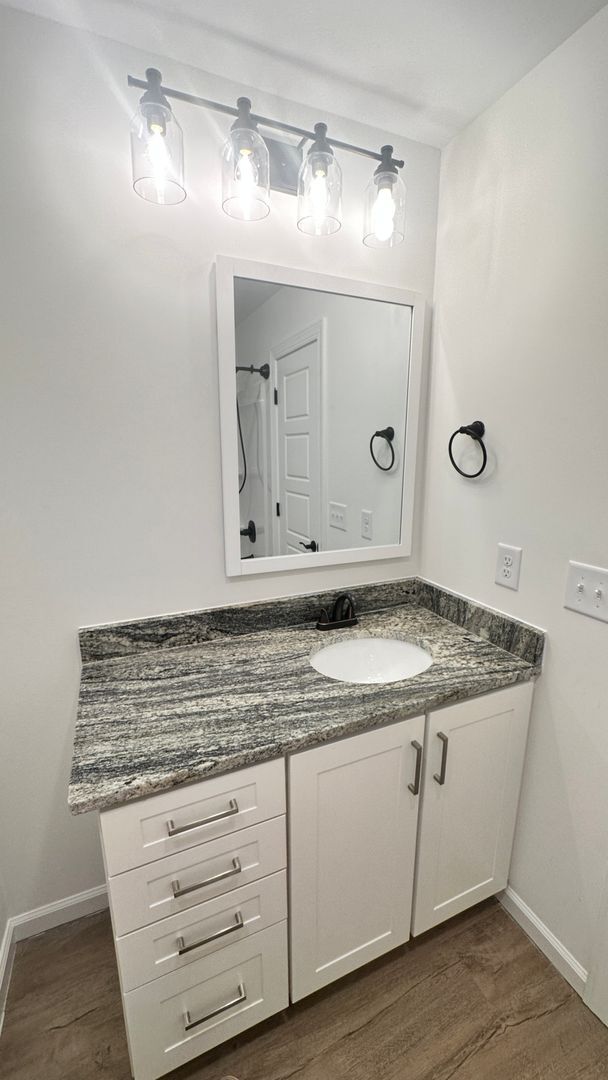 Building Photo - New Construction! Close to Campus and Downtown!