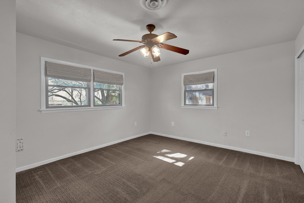 Building Photo - 403 Palo Duro Dr