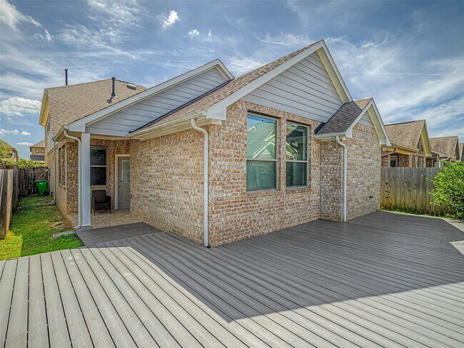 Building Photo - 6019 Dovetail Cliff Ct