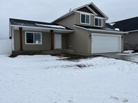 Building Photo - 12685 N Cavanaugh Dr