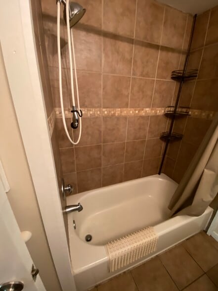 Building Photo - 2261 Capehart Cir NE