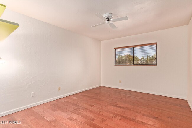 Building Photo - 16411 N Skyridge Ln