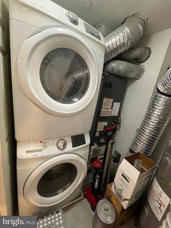 Building Photo - 2024 N Carlisle St