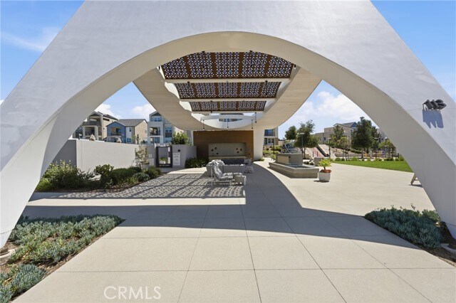 Building Photo - 158 Restore