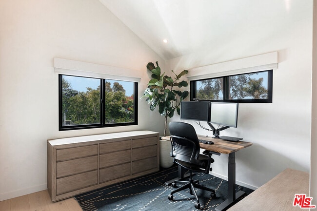 Building Photo - 6450 Surfside Way