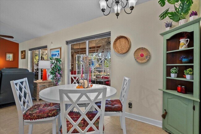 Building Photo - 1960 SE Bowie St