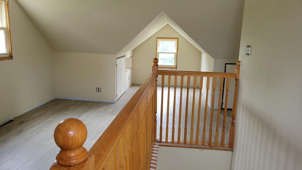 Building Photo - 25160 W Circle Ave