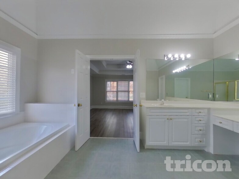 Building Photo - 1795 Millside Terrace