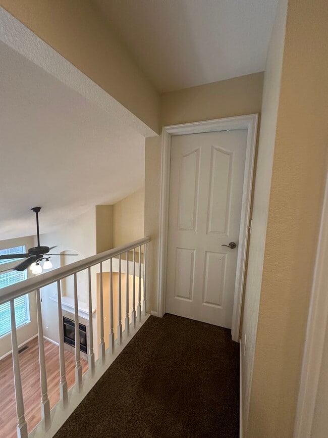 Building Photo - Beautiful 2BD/2.5BA Lafayette Home!
