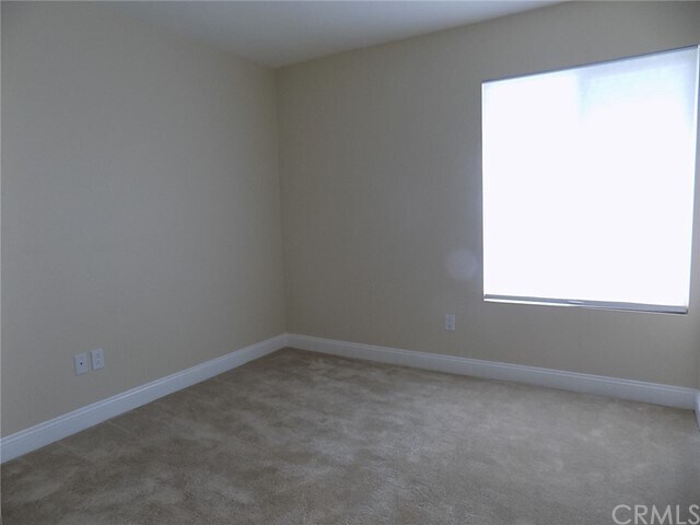 Building Photo - 4675 Maxwell Ct