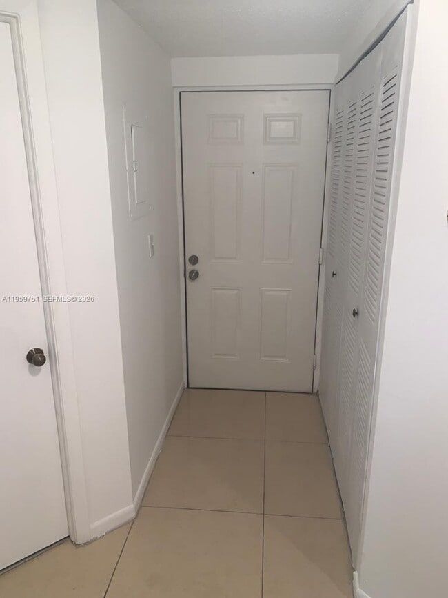 Building Photo - 8290 Lake Dr