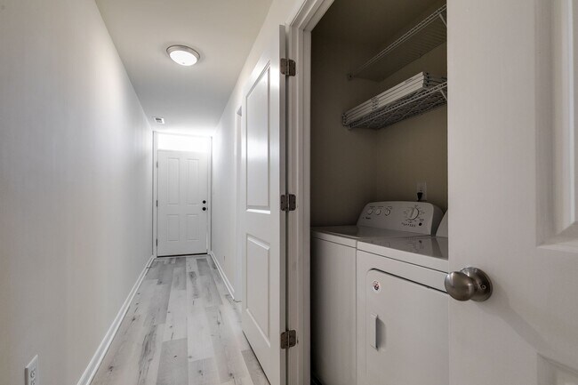 Building Photo - 821 N. 24th. St