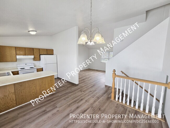Building Photo - 239 E 975 S