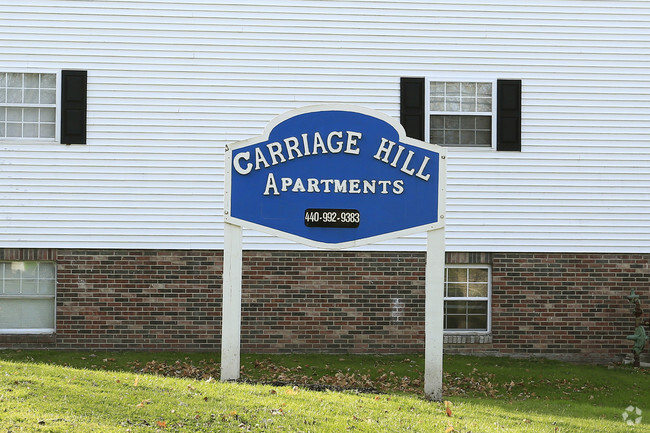 Building Photo - Carriage Hill Apartments