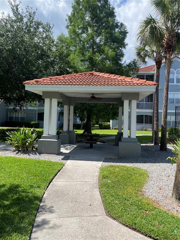 Building Photo - 18001 RICHMOND PLACE Dr
