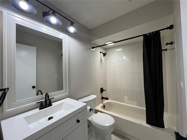 Building Photo - 12908 Leadwood Dr