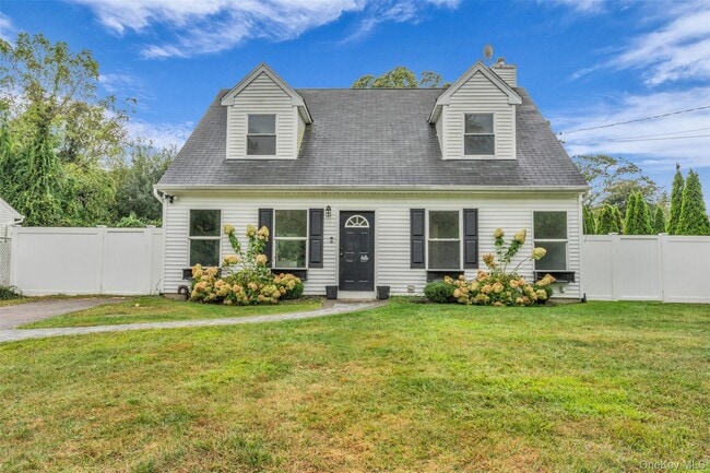 Primary Photo - 98 Dahlia Dr