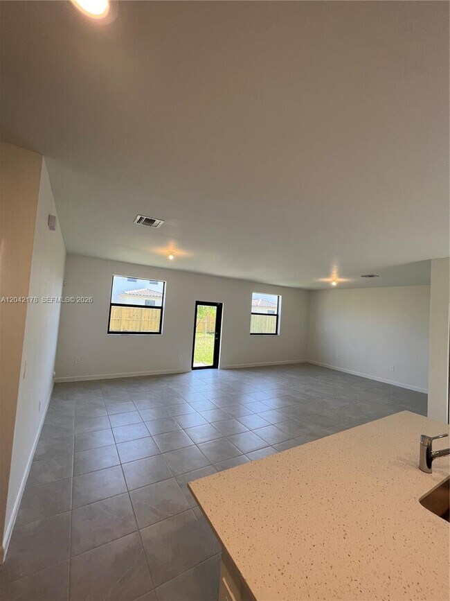 Building Photo - 11936 SW 240th St