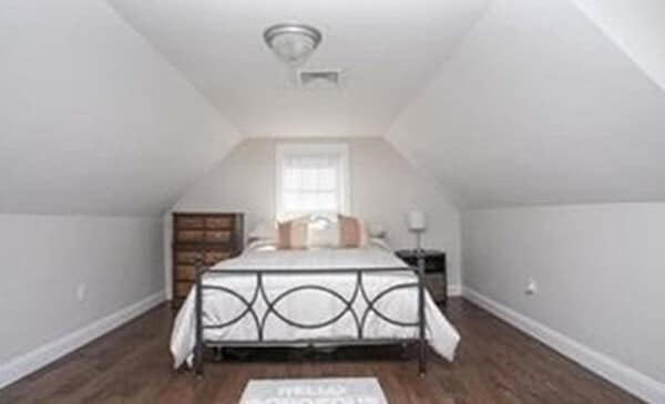 Building Photo - 82 Mill St