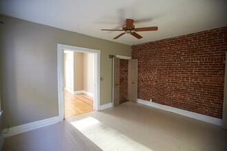 Building Photo - 1112 Tamm Ave