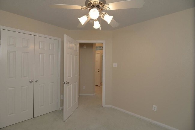 Building Photo - 67 N Veranda Ridge Dr