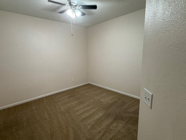 Building Photo - 785 Oakleaf Plantation Pkwy