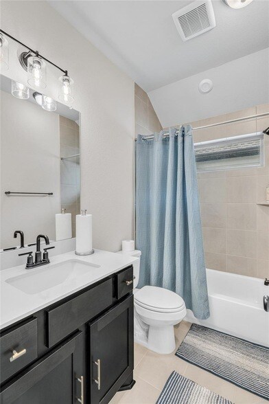 Building Photo - 213 Palatino Bnd