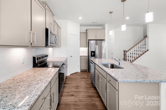 Building Photo - 14028 Penbury Ln