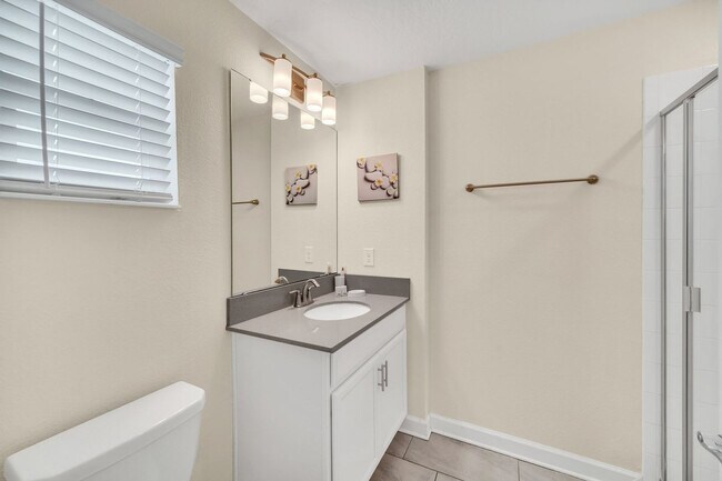Building Photo - 780 Pebble Beach Dr