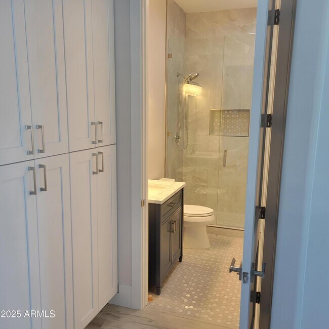 Building Photo - 13613 N 76th St