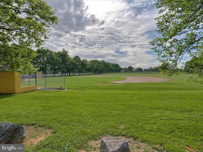 Building Photo - 132 Savannah Ct