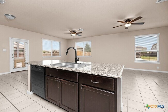 Building Photo - 481 Centinela St