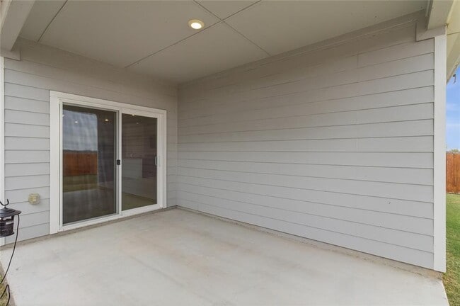 Building Photo - 211 Shiro Dr