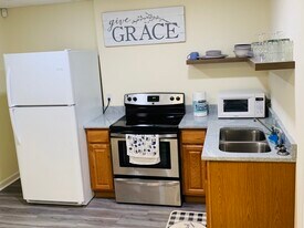 Building Photo - 2337 Ashmel Ct SW