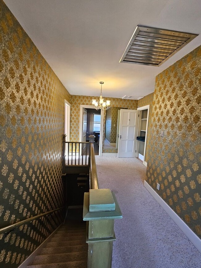 Building Photo - 4 BED | 2.5 BATH | DOUBLE GARAGE | WEST RAPID | FURNISHED