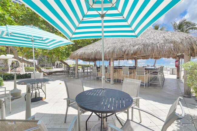 Building Photo - 3001 S Ocean Dr