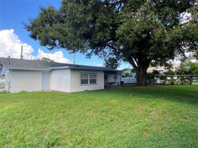 Building Photo - 2606 Aloma Ave