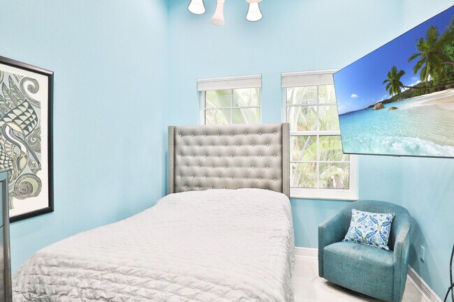 Building Photo - 1726 Nature Ct